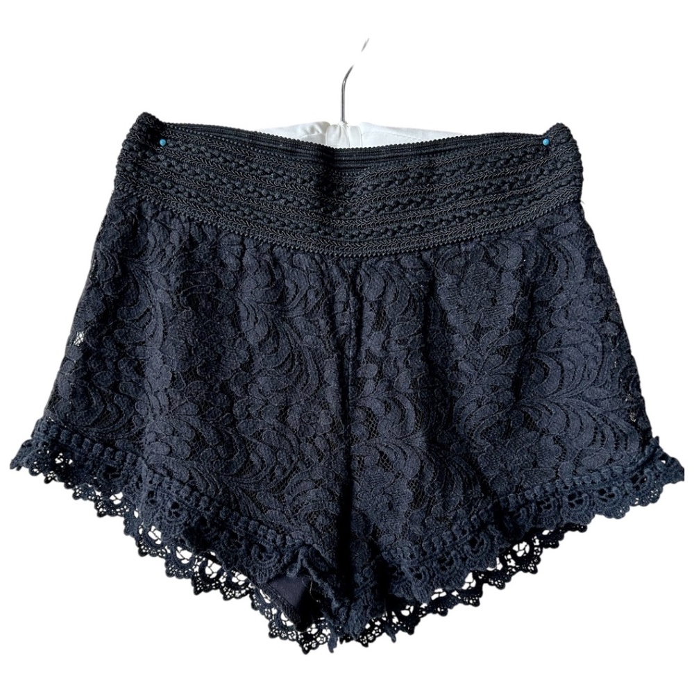 Lace Shorts Black Trim Hem Elastic Waist Lined by Ambiance Size Small - Picture 1 of 12